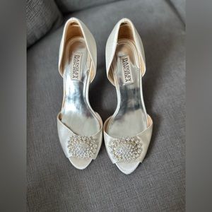 Badgley Mischka white heels!